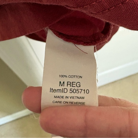 NWOT L.L. Bean Men’s Slightly Fitted “Endless Rivers” Graphic T-Shirt. - Picture 4 of 5